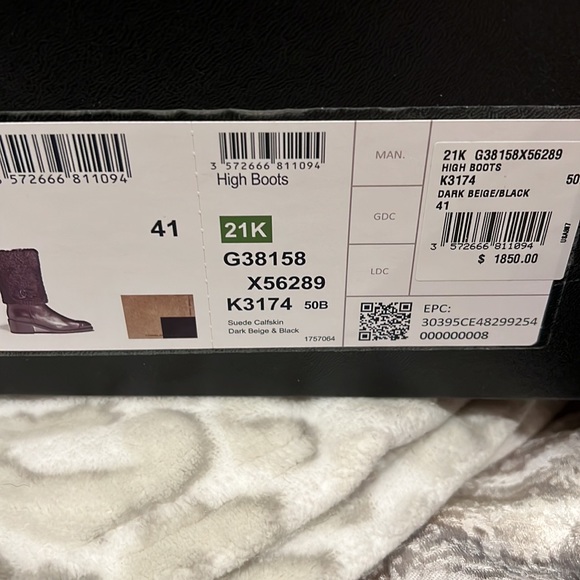 CHANEL high boots - Picture 9 of 13